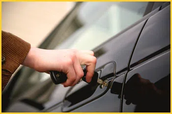 Exclusive Locksmith Service Niles, IL 847-915-3686 - 18-car-unlock